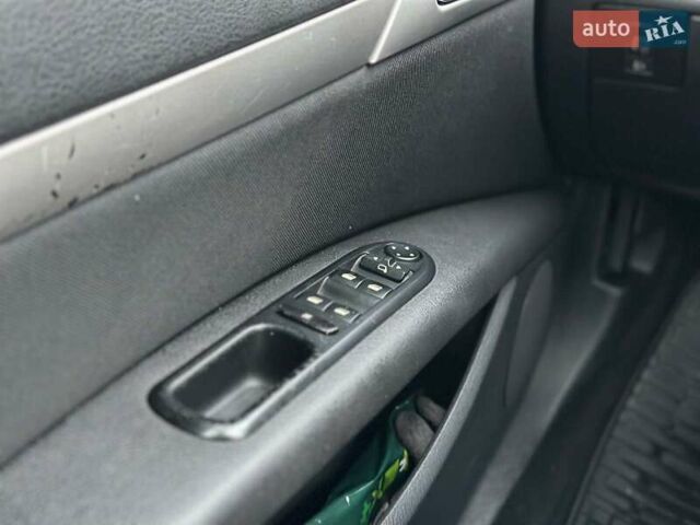 Пежо 407, объемом двигателя 1.6 л и пробегом 344 тыс. км за 4240 $, фото 21 на Automoto.ua