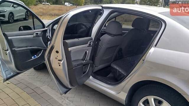 Сірий Пежо 407, об'ємом двигуна 1.8 л та пробігом 266 тис. км за 5000 $, фото 11 на Automoto.ua