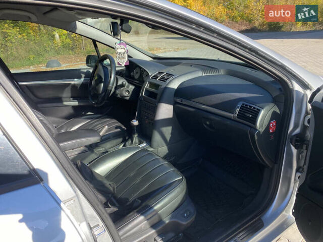 Серый Пежо 407, объемом двигателя 2 л и пробегом 306 тыс. км за 4500 $, фото 19 на Automoto.ua