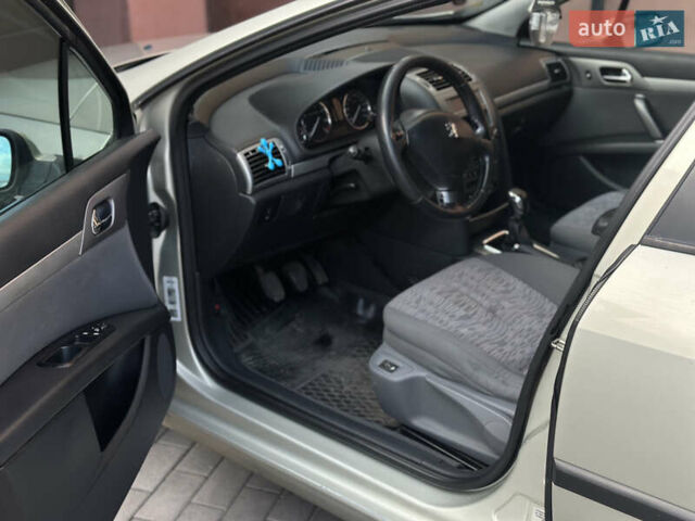 Пежо 407 2004 в Ровно на Automoto.ua Серый Пежо 407, объемом двигателя 1.8 л и пробегом 301 тыс. км за 3550 $, фото 8 на Automoto.ua
