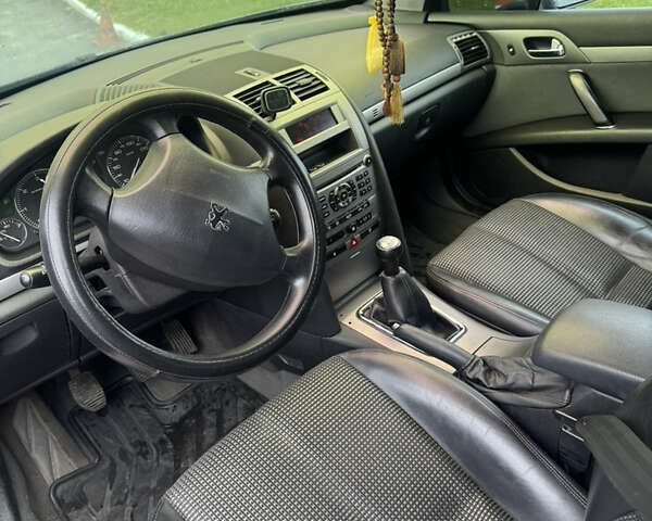 Серый Пежо 407, объемом двигателя 1.56 л и пробегом 275 тыс. км за 3400 $, фото 8 на Automoto.ua