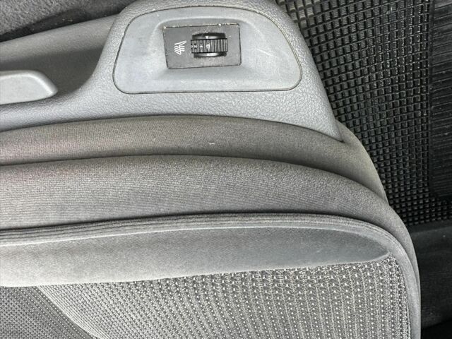 Пежо 407 2004 в Киеве на Automoto.ua Серый Пежо 407, объемом двигателя 1.6 л и пробегом 1 тыс. км за 2600 $, фото 14 на Automoto.ua