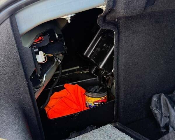 Сірий Пежо 407, об'ємом двигуна 2 л та пробігом 330 тис. км за 3900 $, фото 30 на Automoto.ua