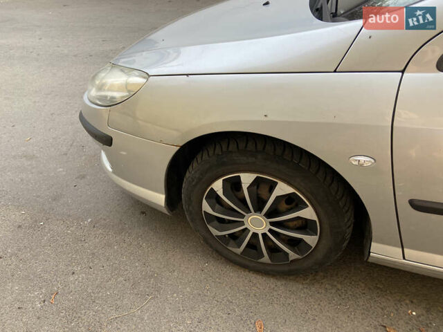 Серый Пежо 407, объемом двигателя 1.8 л и пробегом 233 тыс. км за 3600 $, фото 32 на Automoto.ua