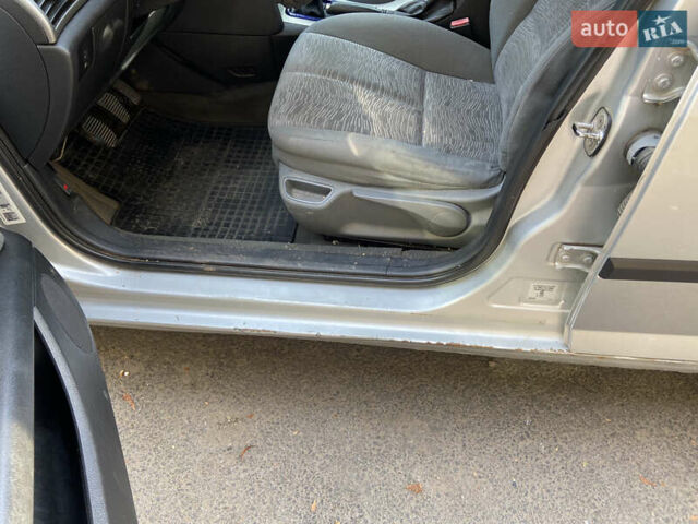 Серый Пежо 407, объемом двигателя 1.8 л и пробегом 233 тыс. км за 3600 $, фото 39 на Automoto.ua