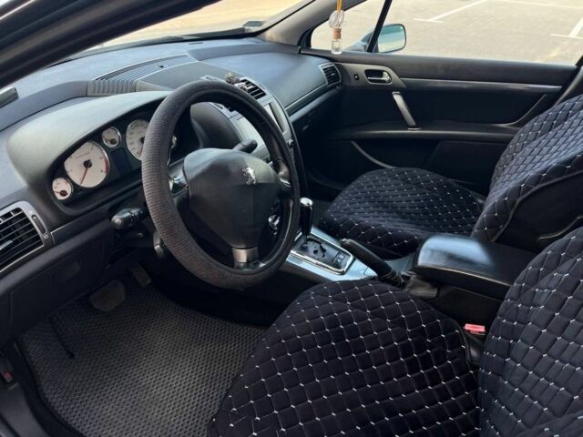 Серый Пежо 407, объемом двигателя 2 л и пробегом 236 тыс. км за 5000 $, фото 1 на Automoto.ua