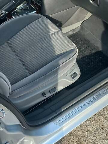 Серый Пежо 407, объемом двигателя 2.23 л и пробегом 321 тыс. км за 4000 $, фото 8 на Automoto.ua