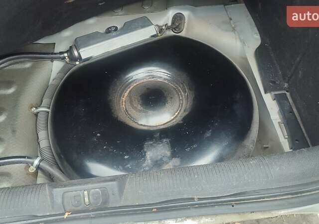 Сірий Пежо 407, об'ємом двигуна 1.7 л та пробігом 263 тис. км за 4700 $, фото 5 на Automoto.ua