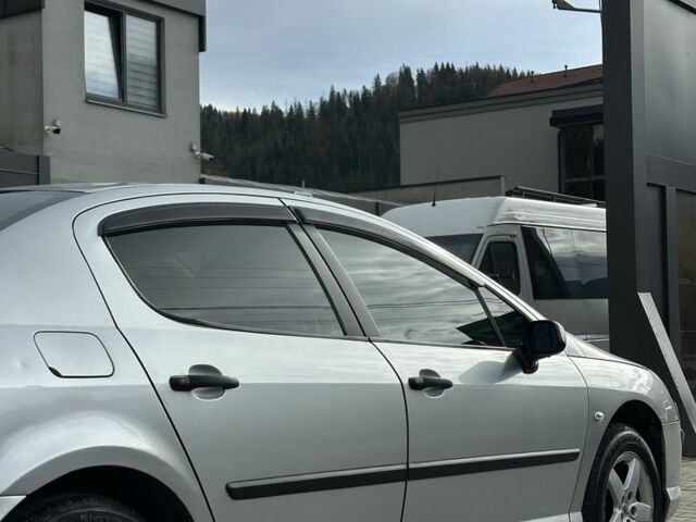 Пежо 407 2005 в Надворной на Automoto.ua Серый Пежо 407, объемом двигателя 1.8 л и пробегом 2 тыс. км за 4800 $, фото 3 на Automoto.ua