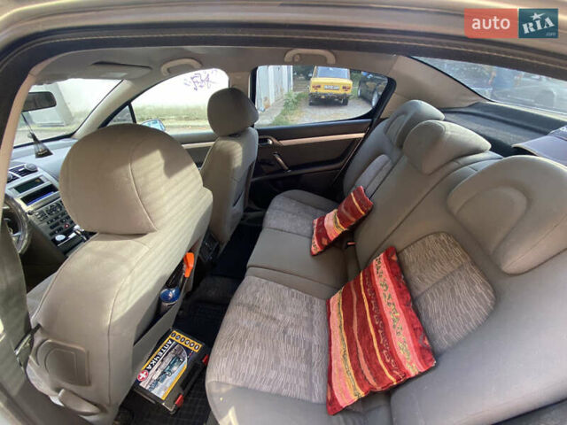 Серый Пежо 407, объемом двигателя 1.8 л и пробегом 233 тыс. км за 3600 $, фото 8 на Automoto.ua