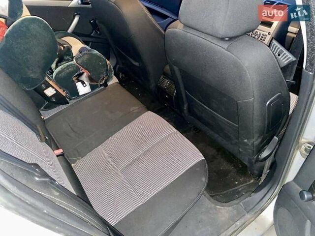Пежо 407 2006 в Киеве на Automoto.ua Серый Пежо 407, объемом двигателя 2 л и пробегом 127 тыс. км за 5200 $, фото 4 на Automoto.ua