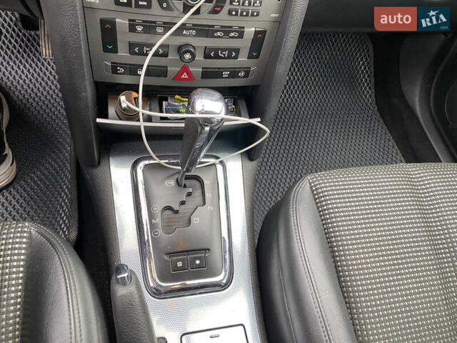 Серый Пежо 407, объемом двигателя 2 л и пробегом 205 тыс. км за 5700 $, фото 9 на Automoto.ua