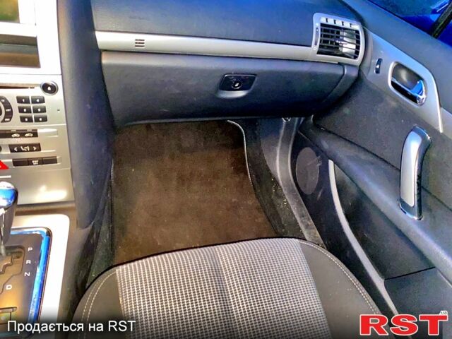 Пежо 407 2006 в Киеве на Automoto.ua Серый Пежо 407, объемом двигателя 2 л и пробегом 127 тыс. км за 5200 $, фото 12 на Automoto.ua