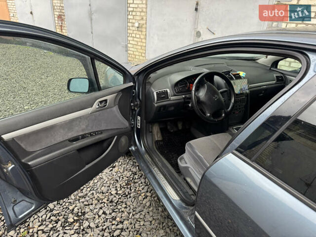 Пежо 407 2006 в Львове на Automoto.ua Серый Пежо 407, объемом двигателя 2 л и пробегом 278 тыс. км за 6000 $, фото 13 на Automoto.ua