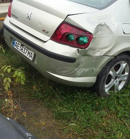 Серый Пежо 407, объемом двигателя 1.75 л и пробегом 200 тыс. км за 700 $, фото 1 на Automoto.ua