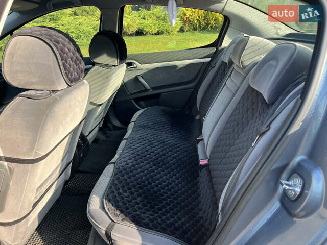 Сірий Пежо 407, об'ємом двигуна 2 л та пробігом 190 тис. км за 4999 $, фото 10 на Automoto.ua