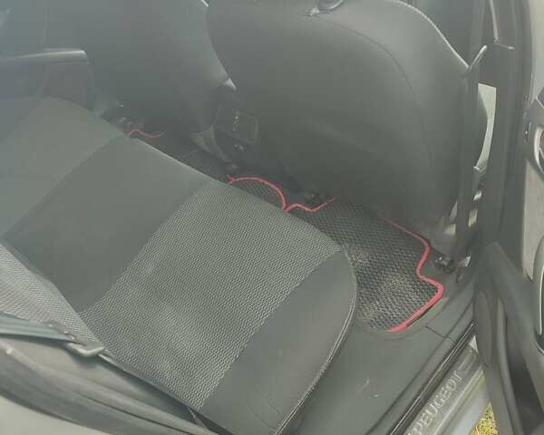 Серый Пежо 407, объемом двигателя 2 л и пробегом 358 тыс. км за 2800 $, фото 9 на Automoto.ua
