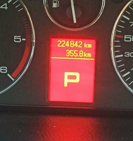 Серый Пежо 407, объемом двигателя 2 л и пробегом 225 тыс. км за 5600 $, фото 10 на Automoto.ua