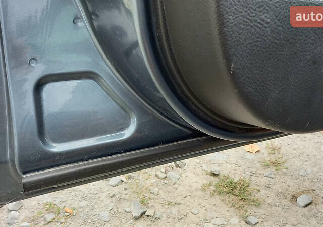 Сірий Пежо 407, об'ємом двигуна 2 л та пробігом 196 тис. км за 4999 $, фото 17 на Automoto.ua