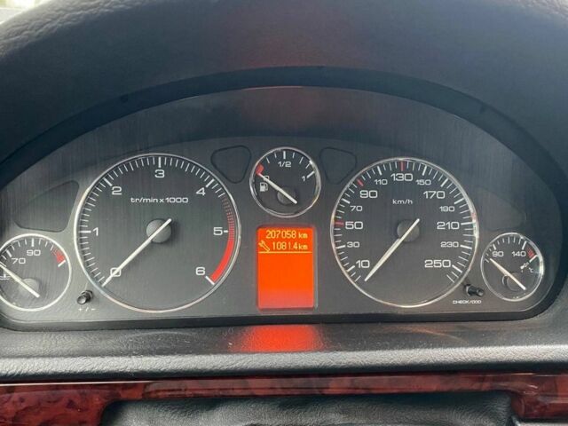 Серый Пежо 407, объемом двигателя 1.6 л и пробегом 190 тыс. км за 4500 $, фото 5 на Automoto.ua