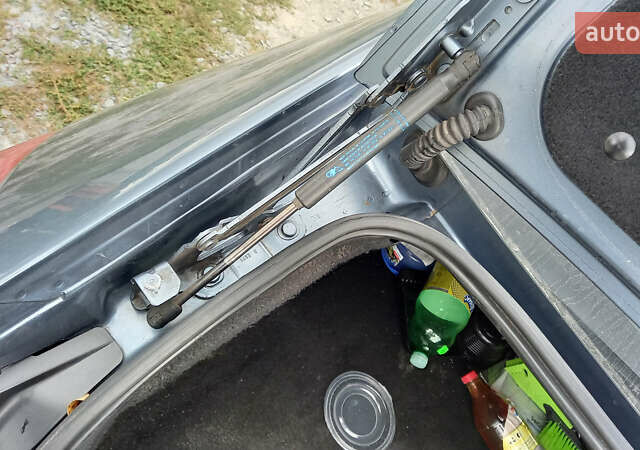 Сірий Пежо 407, об'ємом двигуна 2 л та пробігом 196 тис. км за 4999 $, фото 4 на Automoto.ua