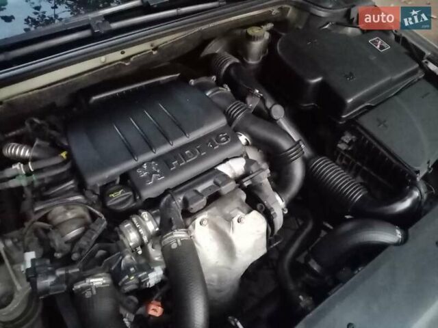 Сірий Пежо 407, об'ємом двигуна 1.6 л та пробігом 274 тис. км за 5400 $, фото 2 на Automoto.ua