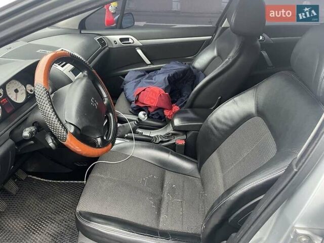 Серый Пежо 407, объемом двигателя 2 л и пробегом 250 тыс. км за 4700 $, фото 3 на Automoto.ua