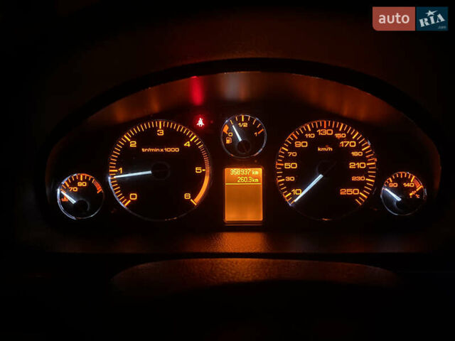 Сірий Пежо 407, об'ємом двигуна 1.6 л та пробігом 358 тис. км за 6200 $, фото 13 на Automoto.ua