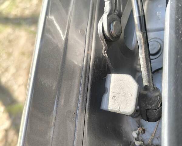 Серый Пежо 407, объемом двигателя 1.56 л и пробегом 216 тыс. км за 4800 $, фото 8 на Automoto.ua