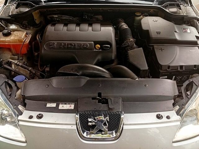 Серый Пежо 407, объемом двигателя 2 л и пробегом 221 тыс. км за 6300 $, фото 6 на Automoto.ua