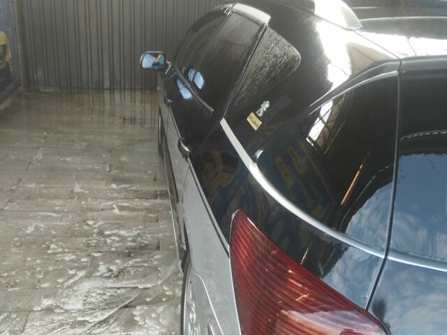 Серый Пежо 407, объемом двигателя 1.7 л и пробегом 232 тыс. км за 3400 $, фото 2 на Automoto.ua