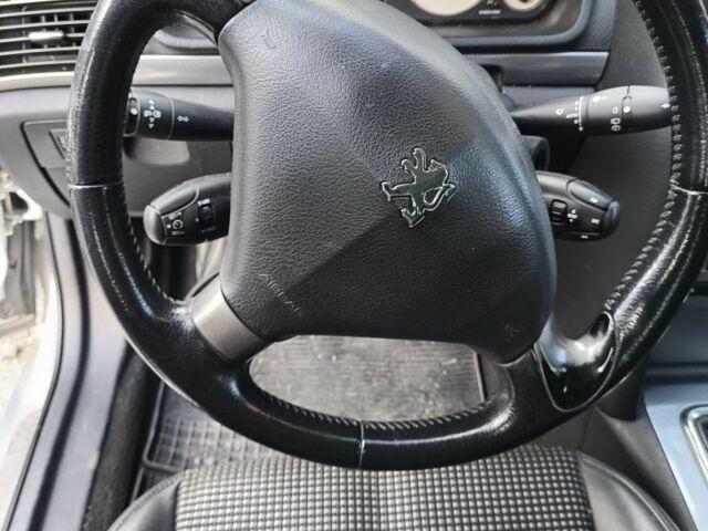 Серый Пежо 407, объемом двигателя 2 л и пробегом 230 тыс. км за 5200 $, фото 2 на Automoto.ua