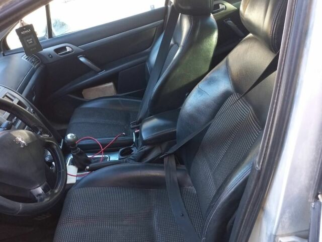 Серый Пежо 407, объемом двигателя 2 л и пробегом 270 тыс. км за 1600 $, фото 7 на Automoto.ua