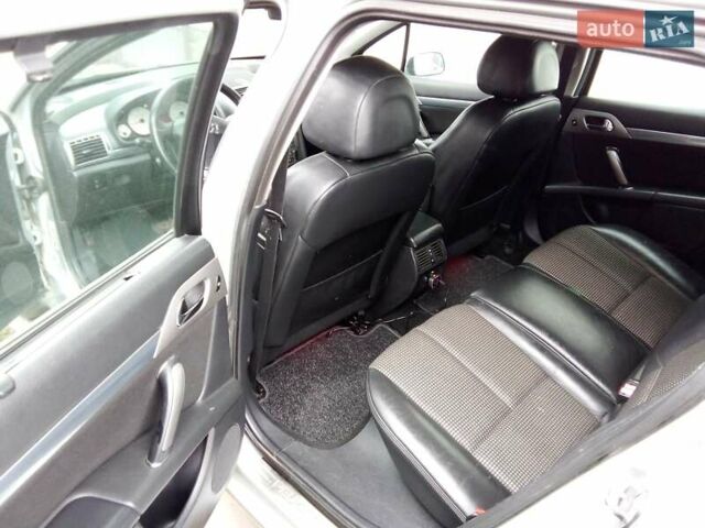 Серый Пежо 407, объемом двигателя 2 л и пробегом 226 тыс. км за 4500 $, фото 6 на Automoto.ua