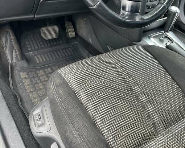 Сірий Пежо 407, об'ємом двигуна 2 л та пробігом 323 тис. км за 4400 $, фото 3 на Automoto.ua