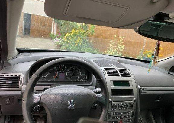 Серый Пежо 407, объемом двигателя 1.6 л и пробегом 1000 тыс. км за 1650 $, фото 8 на Automoto.ua