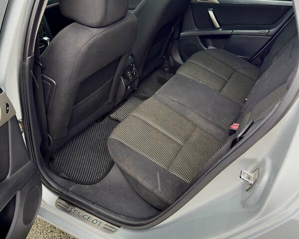 Серый Пежо 407, объемом двигателя 2 л и пробегом 249 тыс. км за 4299 $, фото 6 на Automoto.ua