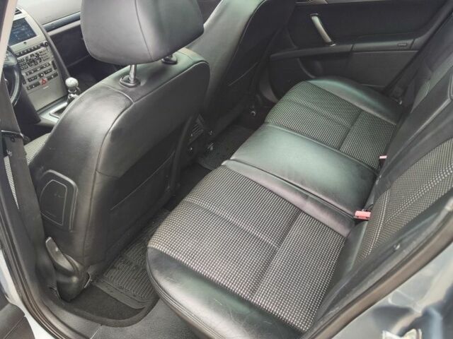 Сірий Пежо 407, об'ємом двигуна 2 л та пробігом 299 тис. км за 2200 $, фото 5 на Automoto.ua