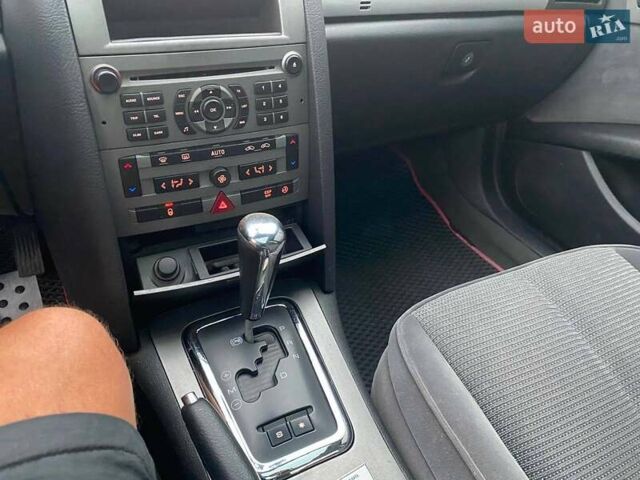 Серый Пежо 407, объемом двигателя 2 л и пробегом 350 тыс. км за 4750 $, фото 6 на Automoto.ua