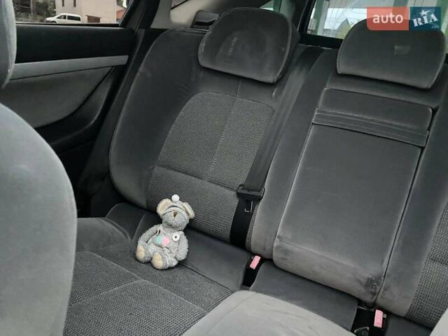 Серый Пежо 407, объемом двигателя 2 л и пробегом 350 тыс. км за 4750 $, фото 8 на Automoto.ua