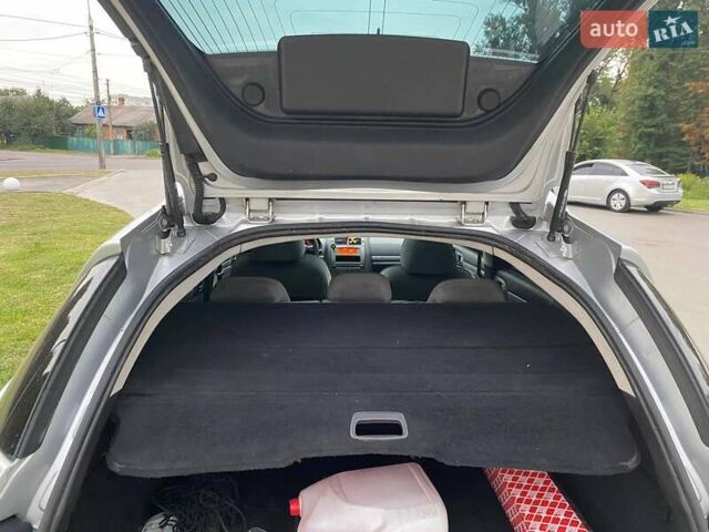 Серый Пежо 407, объемом двигателя 2 л и пробегом 350 тыс. км за 4750 $, фото 5 на Automoto.ua