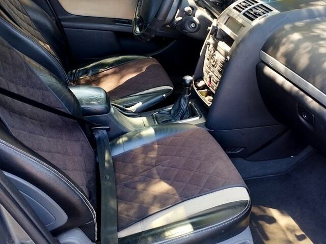 Пежо 407 2006 у Миколаєві на Automoto.ua Сірий Пежо 407, об'ємом двигуна 1.6 л та пробігом 250 тис. км за 4999 $, фото 9 на Automoto.ua