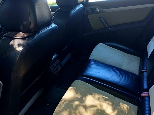 Пежо 407 2006 у Миколаєві на Automoto.ua Сірий Пежо 407, об'ємом двигуна 1.6 л та пробігом 250 тис. км за 4999 $, фото 6 на Automoto.ua