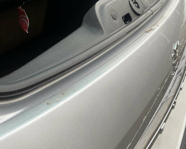 Серый Пежо 407, объемом двигателя 2 л и пробегом 301 тыс. км за 4700 $, фото 23 на Automoto.ua