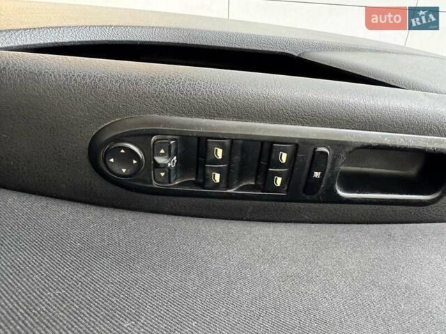 Пежо 407 2007 в Одессе на Automoto.ua Серый Пежо 407, объемом двигателя 2 л и пробегом 291 тыс. км за 3740 $, фото 8 на Automoto.ua