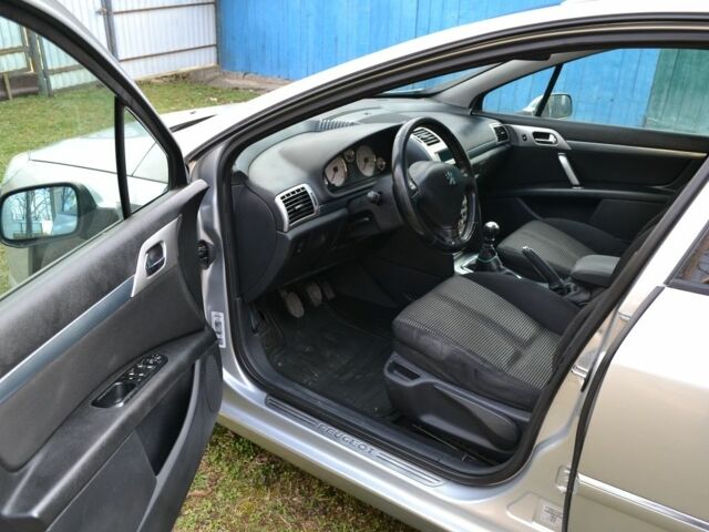 Серый Пежо 407, объемом двигателя 2 л и пробегом 250 тыс. км за 4362 $, фото 2 на Automoto.ua