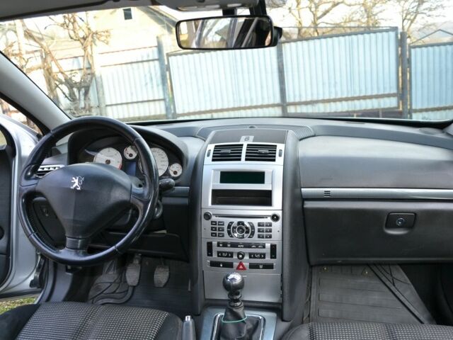 Серый Пежо 407, объемом двигателя 2 л и пробегом 250 тыс. км за 4362 $, фото 7 на Automoto.ua