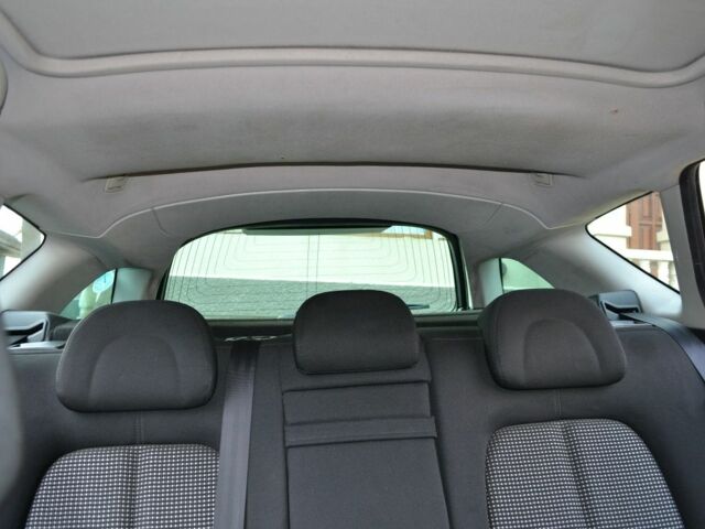 Серый Пежо 407, объемом двигателя 2 л и пробегом 250 тыс. км за 4362 $, фото 14 на Automoto.ua