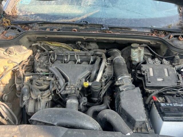 Сірий Пежо 407, об'ємом двигуна 2 л та пробігом 280 тис. км за 2200 $, фото 3 на Automoto.ua