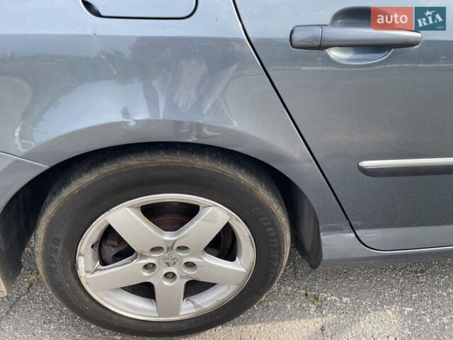 Серый Пежо 407, объемом двигателя 2 л и пробегом 290 тыс. км за 4500 $, фото 6 на Automoto.ua
